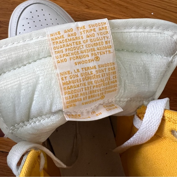 Nike Air Ship University Gold - Picture 4 of 6